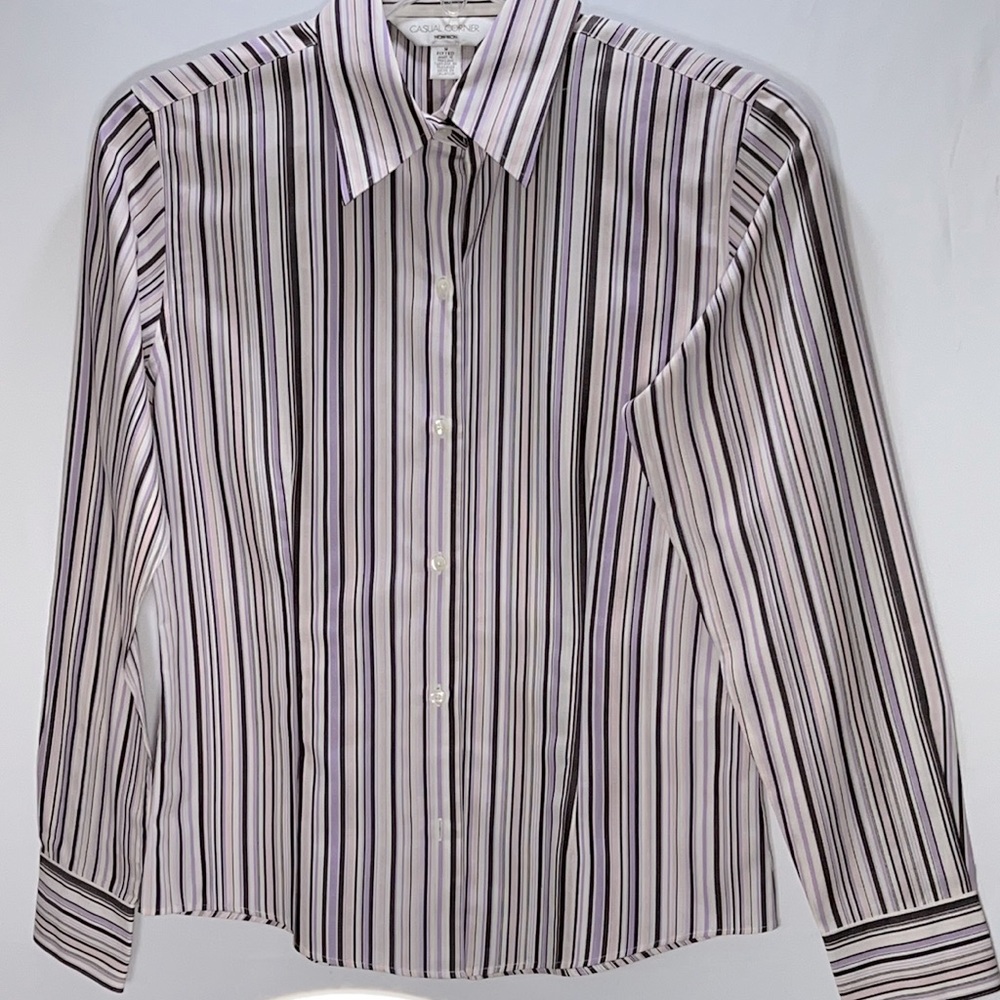 Casual Corner Long Sleeve Button Front Fold Down Collar Fitted Blouse Size M